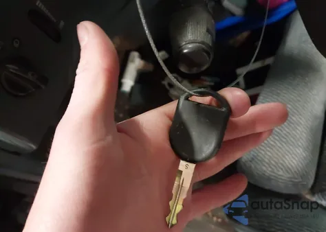 1996 Ford Explorer z USA, uszkodzony, nr VIN 1FMDU34X9TUA51391